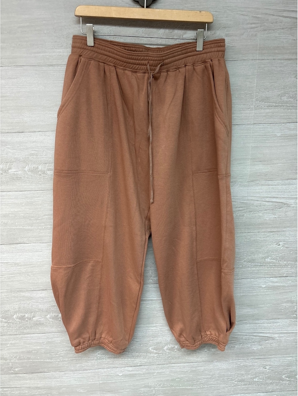 NWT | Daily Practice | sweatpants. Size M.